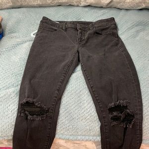 Ripped black American eagle skinny jeans